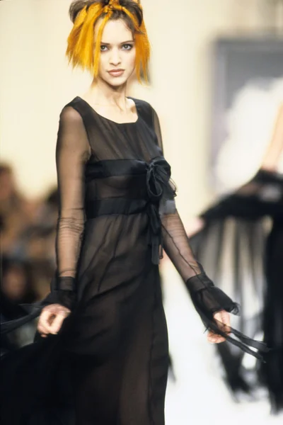 Look 125